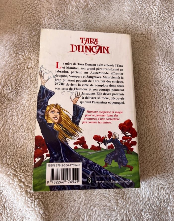 Livre Tara Duncan de Sophie Audouin- Mamikonian - photo numéro 5