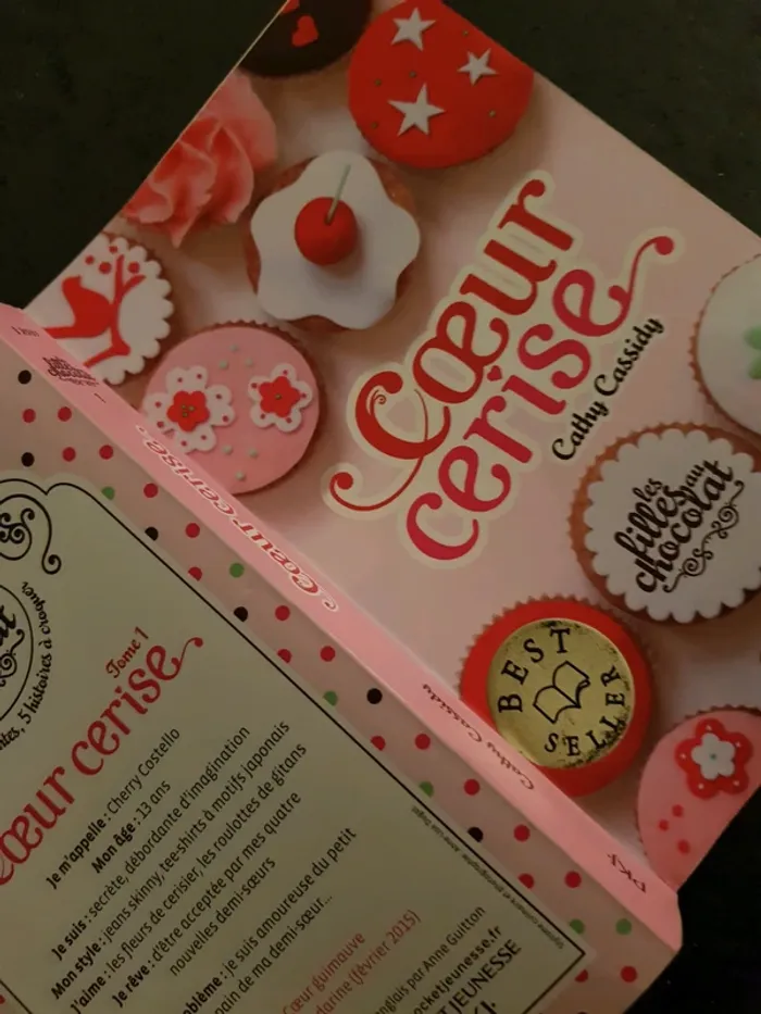 Livre coeur de cerise