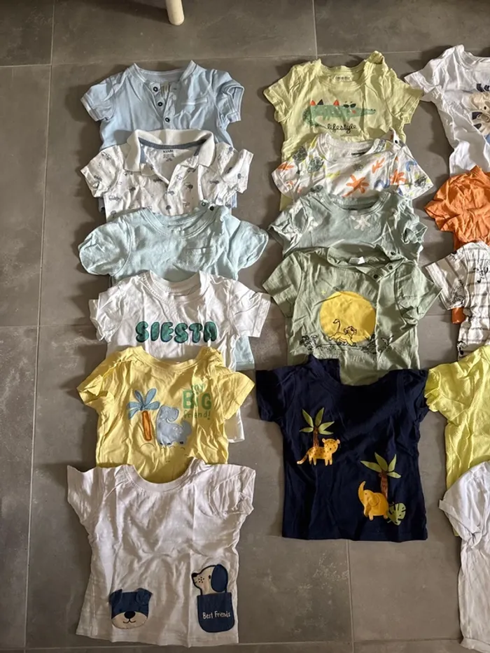 Lot 17 tee shirt 2 polos et 2 chemises 23 mois - photo numéro 2