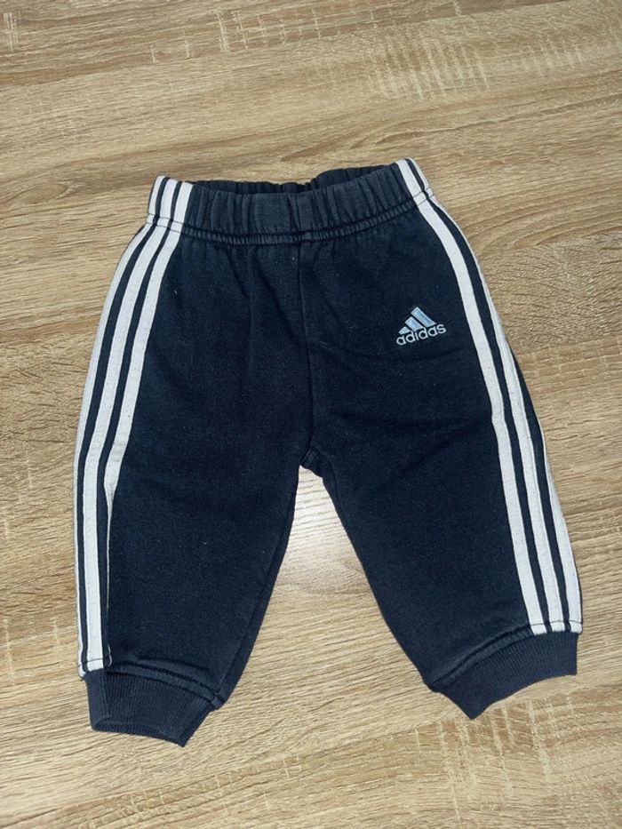 Ensemble adidas bébé 👶🏻 - photo numéro 4