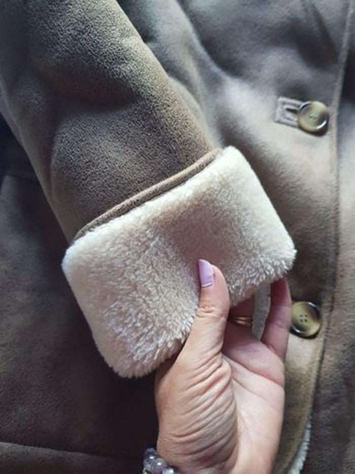 Magnifique manteau en peau retourner taille 38 Zara - photo numéro 6