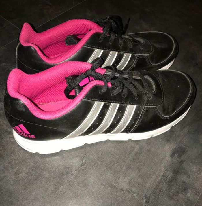 Baskets 39 1/2 Adidas - photo numéro 2