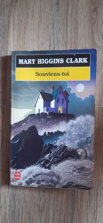 Livre Souviens toi Mary Higgins Clark