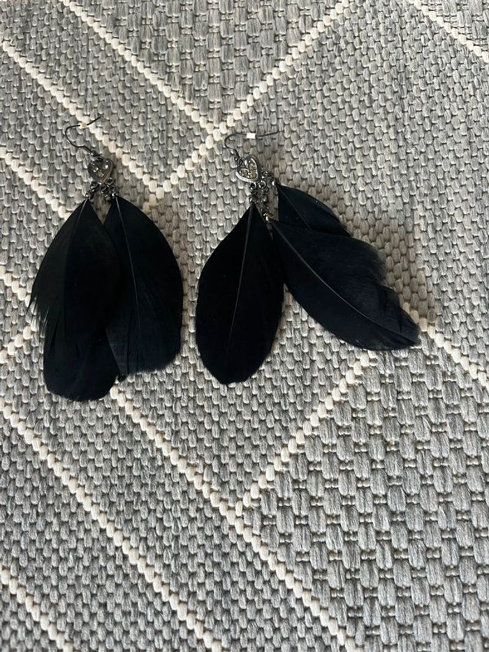 Boucles d’oreilles plumes noir - photo numéro 3