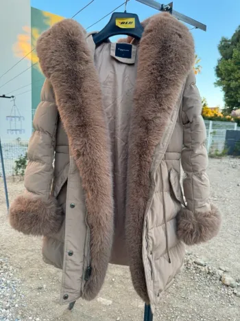 Manteau fausse fourrure