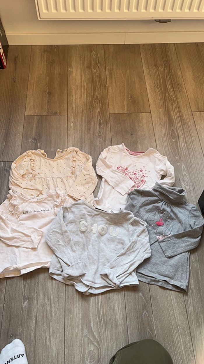 Lot de tee shirt fille 2ans