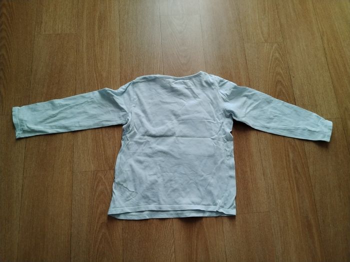 Pulls Reine des neiges et autres 6 ans et 8 ans - photo numéro 4