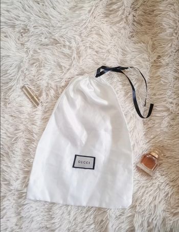 Pochon de rangement (dustbag) satiné Gucci