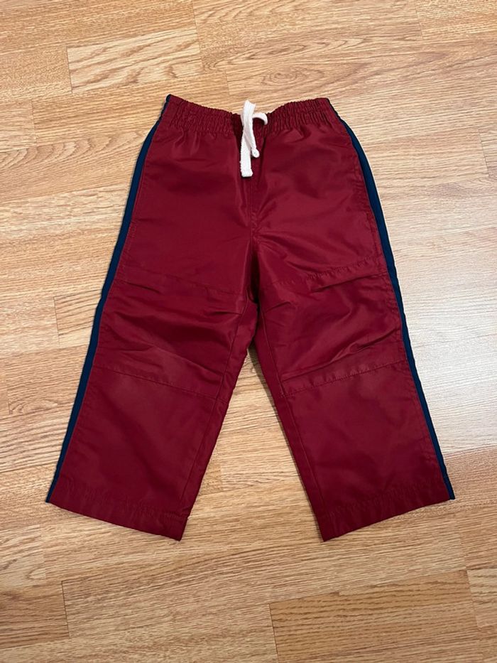 Pantalon de sport taille 2T.