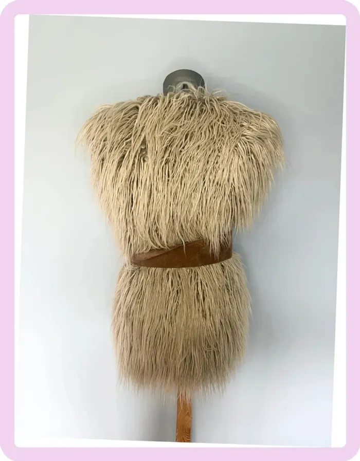 Veste sans manches grise effet poilu – La Fée Maraboutée – Taille 40 - photo numéro 6