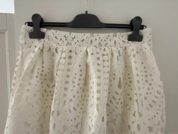 superbe jupe brodee Daphnea neuve 🌸 40 L - photo numéro 4