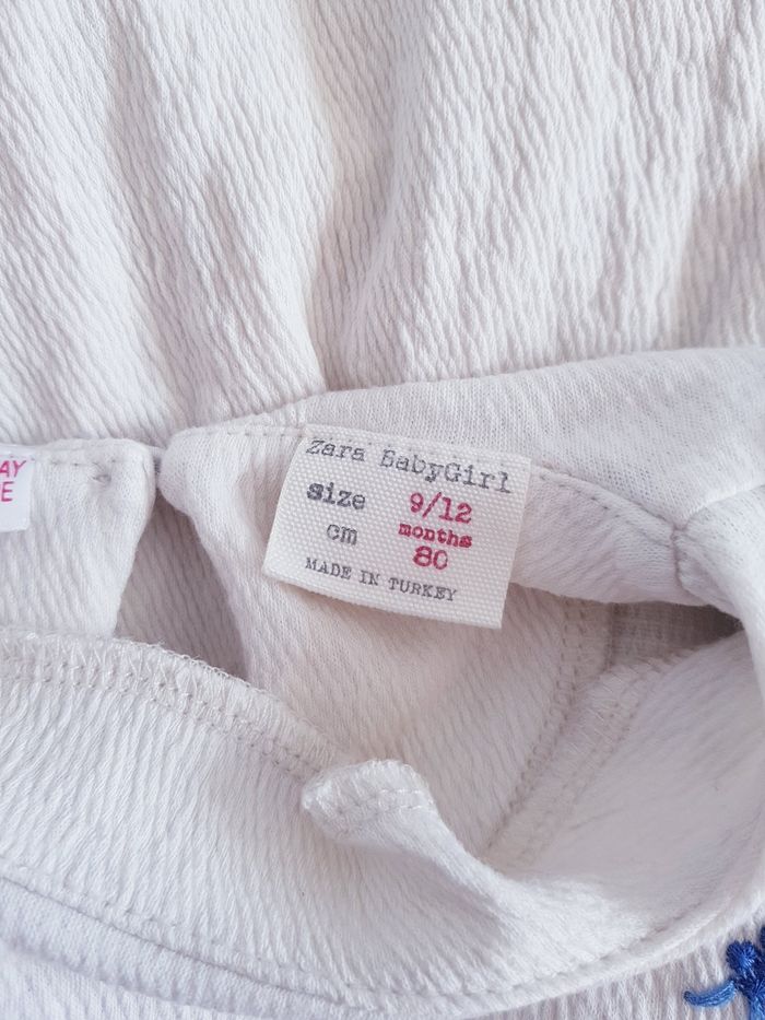 Zara - Blouse à manches courtes - Motifs brodés - photo numéro 4