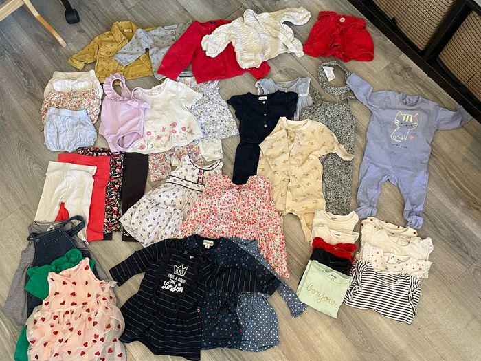 Lot de vêtements 6 mois fille