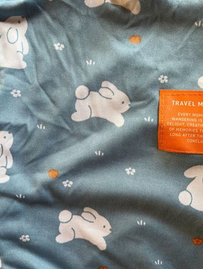 Housse de valise lapin 38x20x65cm neuve Daiso Korea - photo numéro 4