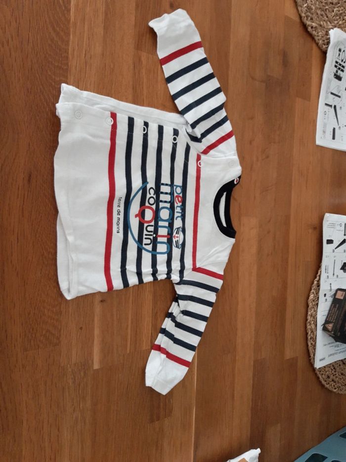 T shirt brassiere bebe