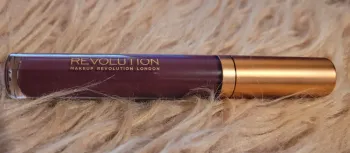 Rouge à lèvres revolution
