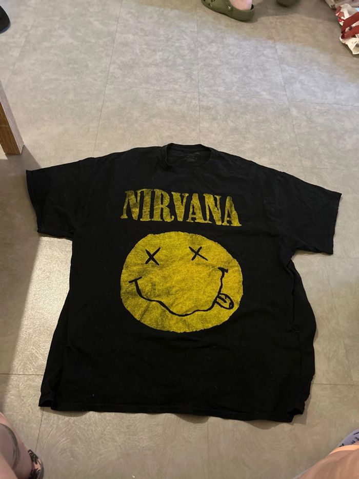 TEE shirt nirvâna - photo numéro 2