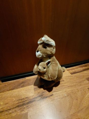 Peluche kangourou
