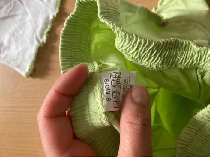 Donne Ensemble 2 pièces taille taille 6mois - photo numéro 3