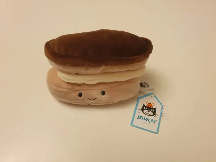 Éclair au chocolat peluche jellycat