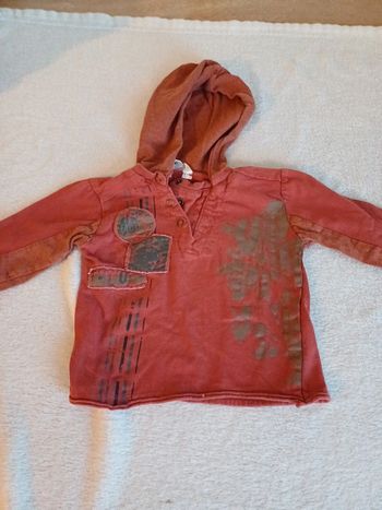 T-shirt à capuche 12 mois