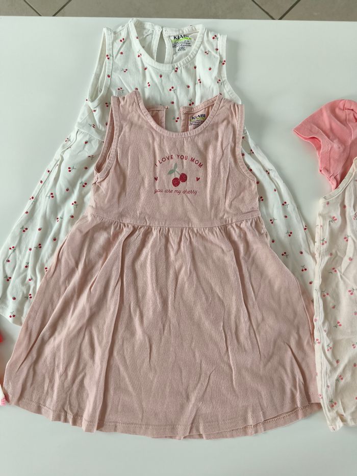 Lot de robes - photo numéro 3