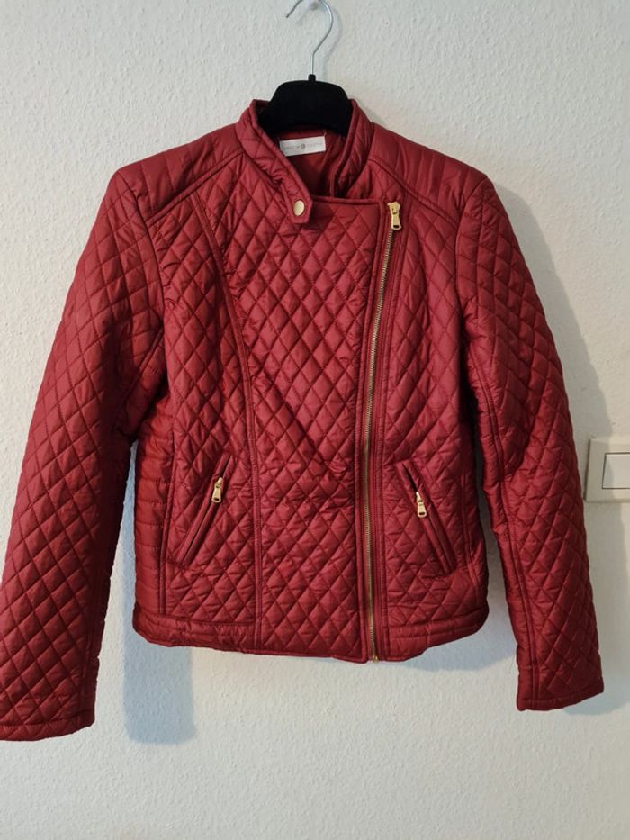 Veste rouge Cache cache
