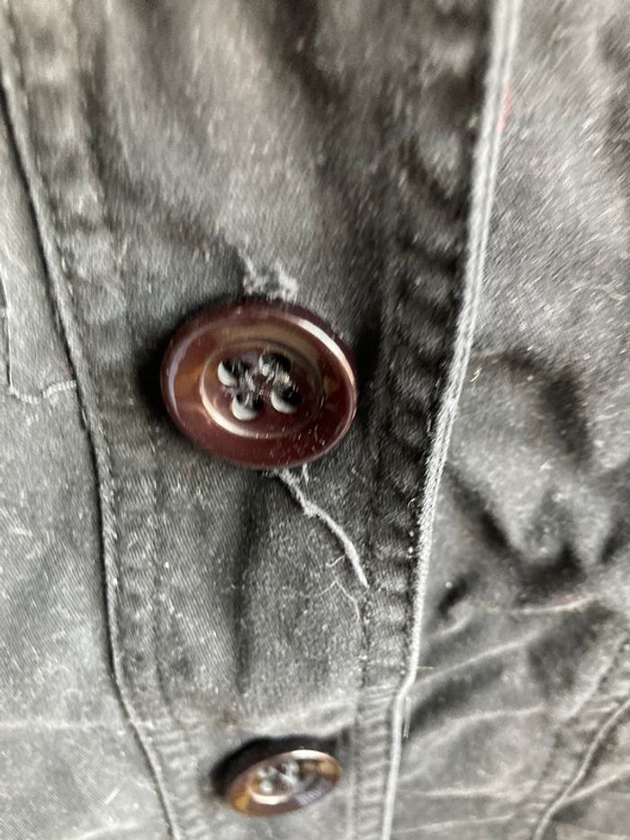 Superbe veste mi longue jamais portée, noire avec stickers taille S - photo numéro 6