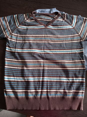 Pull col V - taille M