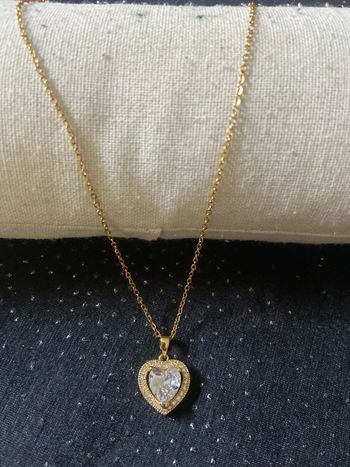 Collier doré pendentif coeur zircone