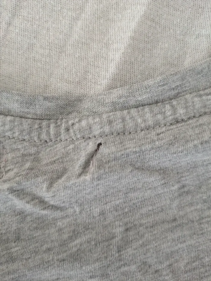 T-shirt gris Taxi Tissaia Basics - 2 ans (Usagé / Idéal activités 🎨) - photo numéro 5