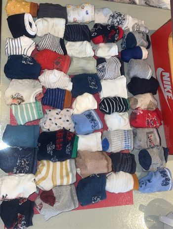 Gros lots de 50 chaussettes bébé de toutes tailles