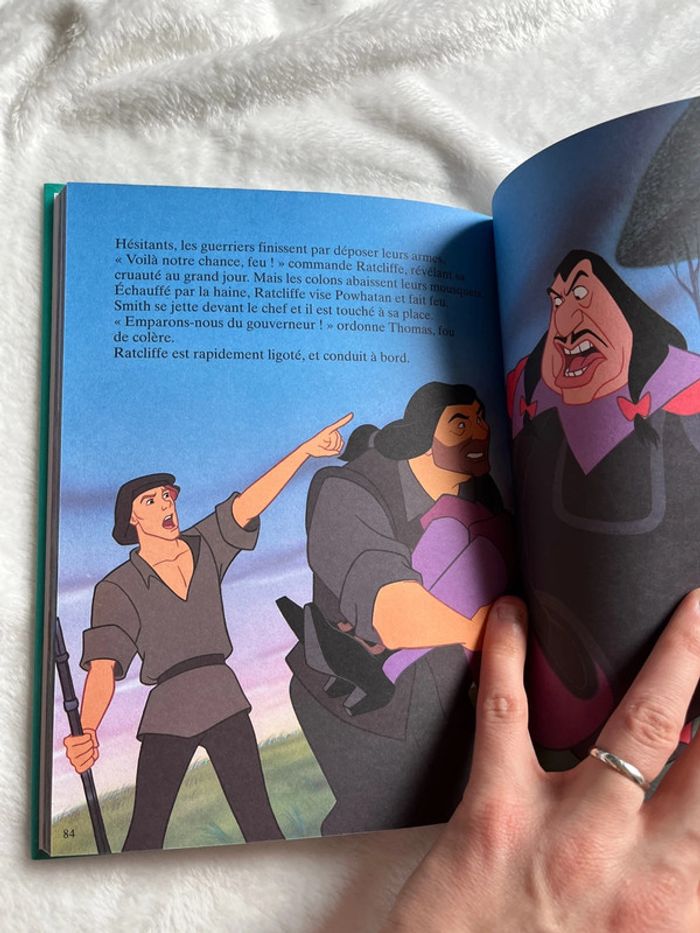 Livre Disney pocahontas - photo numéro 4