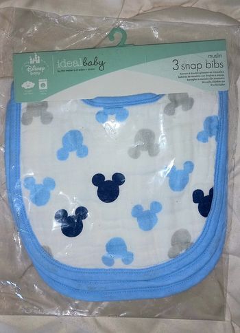 Lot 3 bavoirs motifs mickey