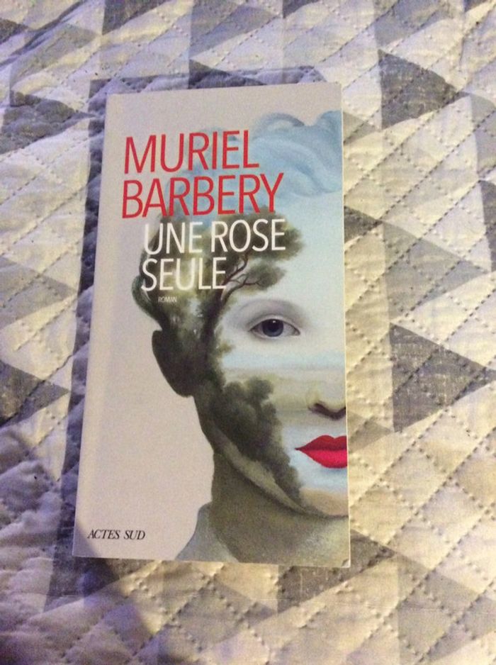 #une rose seule Muriel Barbery