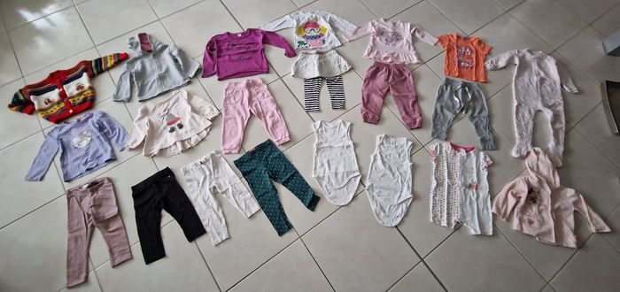 Lot vêtements fille 18 mois --- prix en baisse