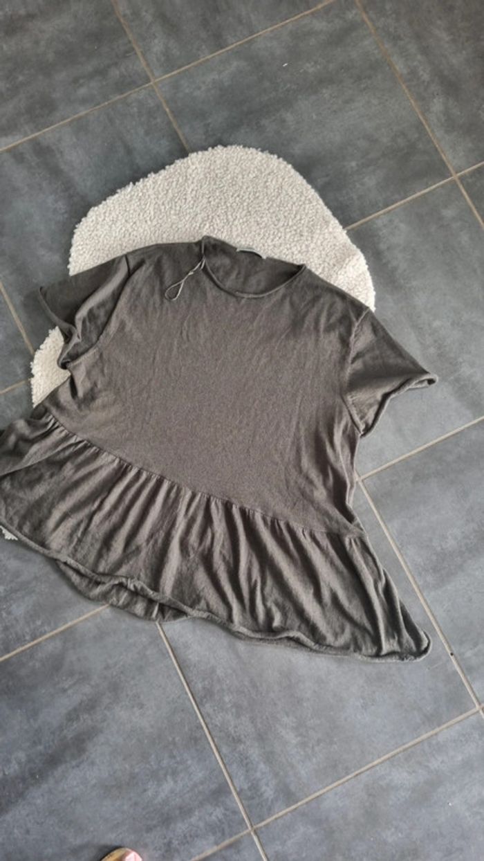 Haut tee shirt Zara kaki souple L maille oversize asymétrique - photo numéro 4