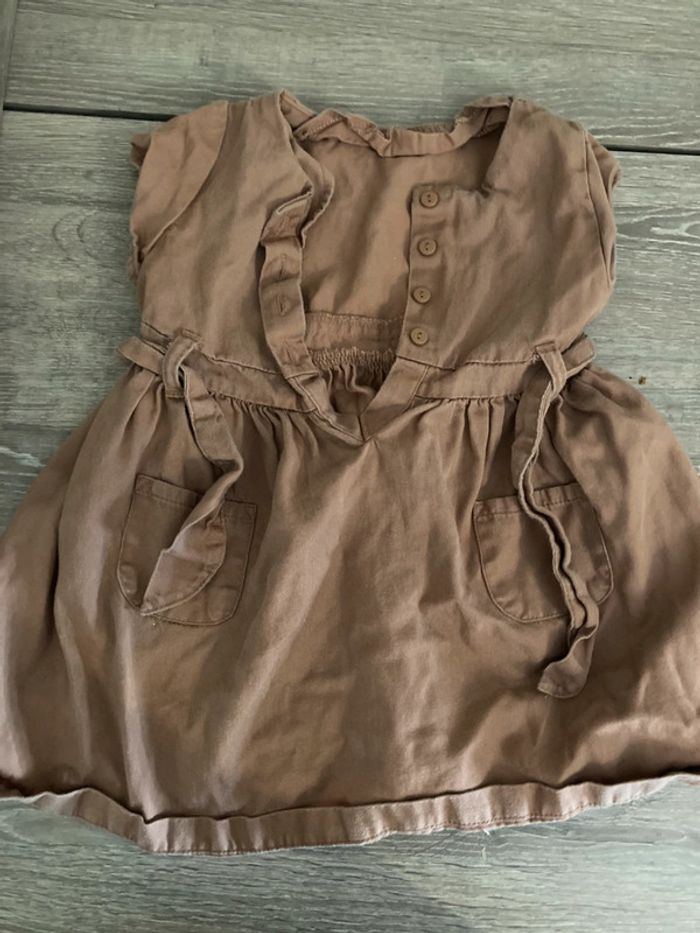 Adorable robe marron 24 mois