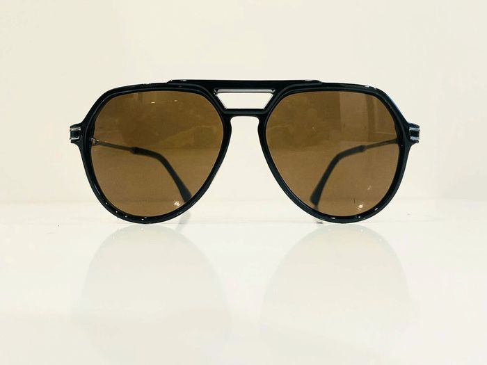 Lunette de soleil mixte noire verres marron uvprotection catégorie 3 - photo numéro 2
