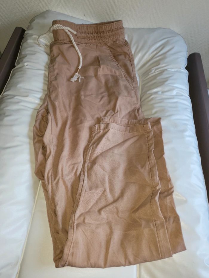 Pantalon rose Clockhouse taille 42