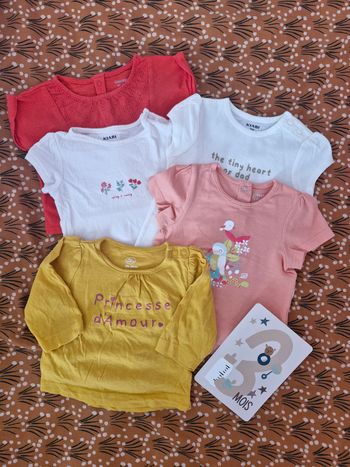 Lot tee shirts bébé fille 3 mois