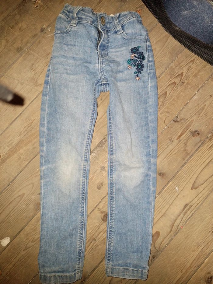 Jeans slim 4 ans fleurie