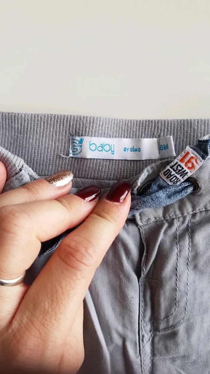 Pantalon 6 mois - photo numéro 4