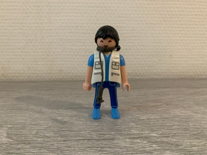 Médecin asiatique Playmobil