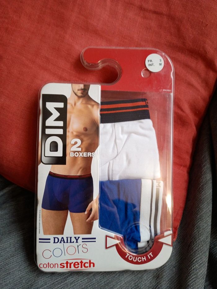 Boxers dim taille M édition daily colors en coton stretch coloris blanc et bleu