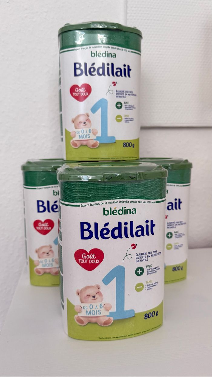 4 boîtes blédilait neuf