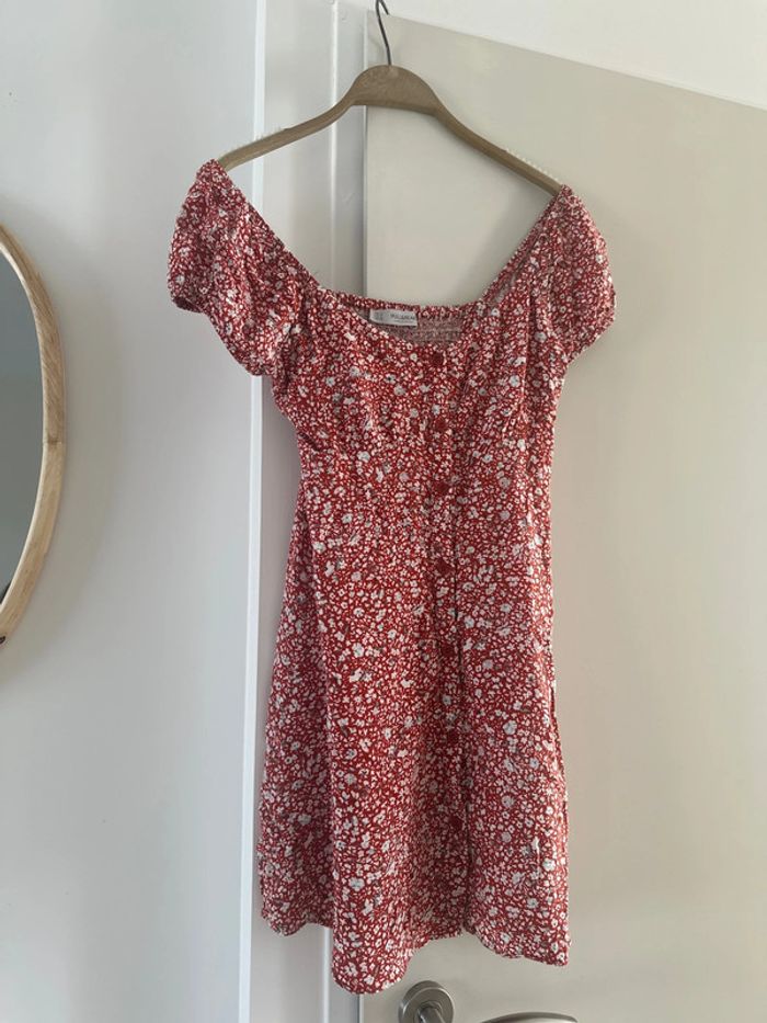 Robe rouge à fleurs Pull&Bear – Taille S - photo numéro 3