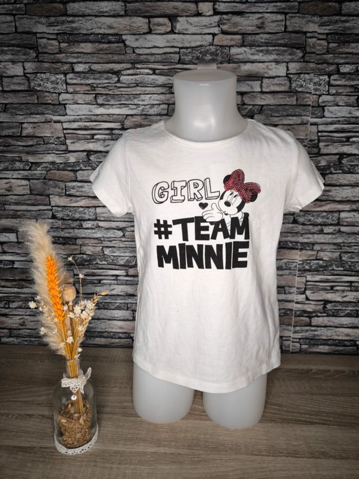 🤍 Joli t-shirt Minnie taille 6 ans 🤍
