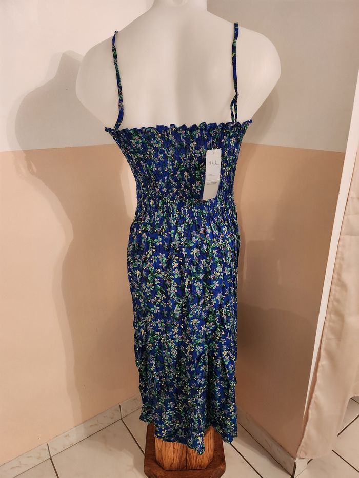 Robe 👗 - photo numéro 2