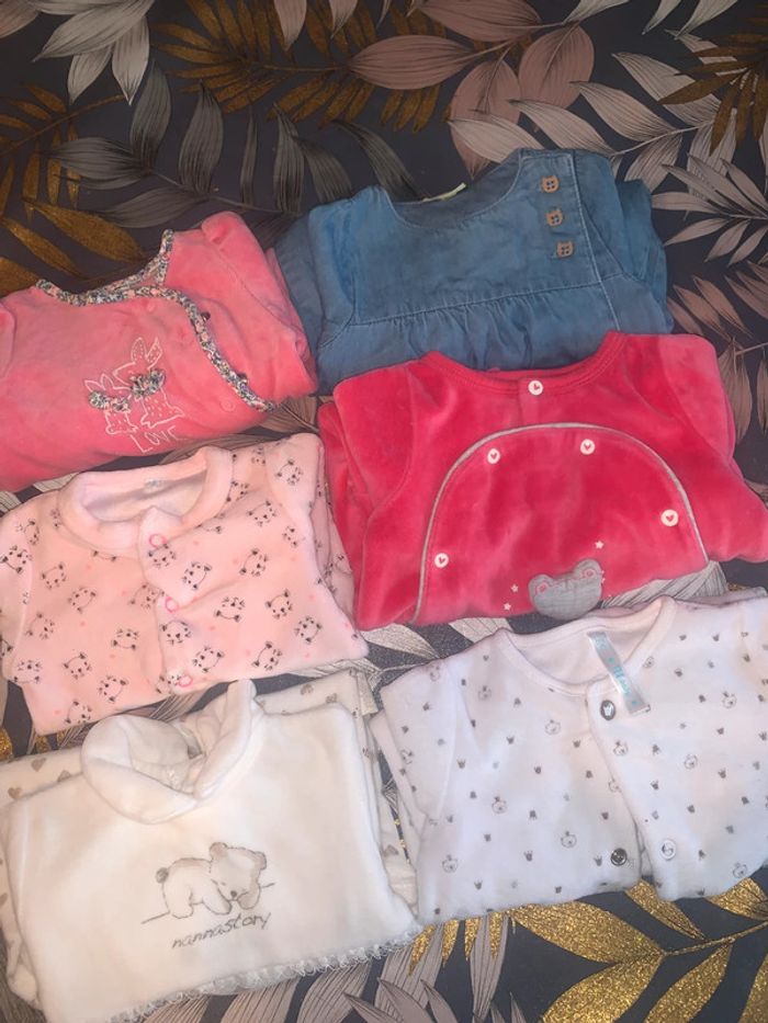 Lot bébé Fille 0/1 mois 8 pièce